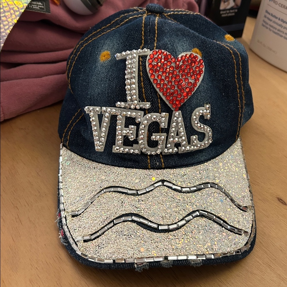 Women’s “I Love❤️Vegas” Sparkly Rhinestones Sequins Cotton Denim Cap size 5 SML